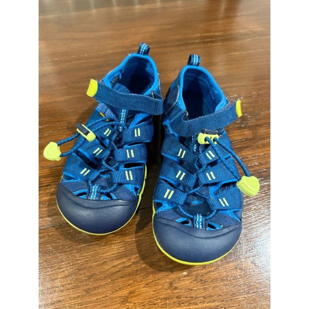KEEN Newport H2 Kids Sandals Youth Size 2 Blue Waterproof Hiking Water Shoes